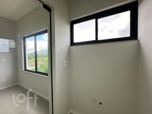 Image 7 - 688545