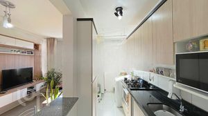 Image 8 - 688547