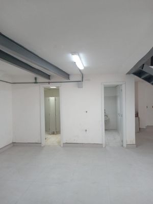 Image 10 - 688621