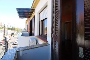 Image 17 - 689542