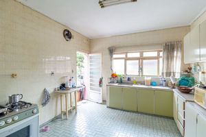 Image 35 - 689690