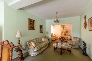 Image 4 - 689690