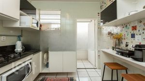 Image 6 - 689867