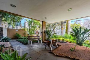 Image 33 - 689920