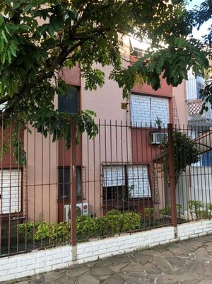 Image 10 - 690593