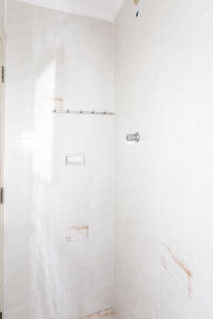 Image 35 - 690729