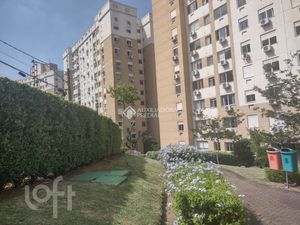 Image 19 - 691995