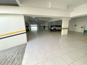 Image 34 - 692025