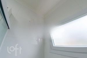 Image 34 - 692043