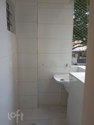Image 3 - 692321
