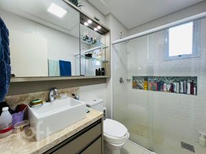 Image 15 - 692346