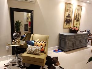 Image 4 - 692346