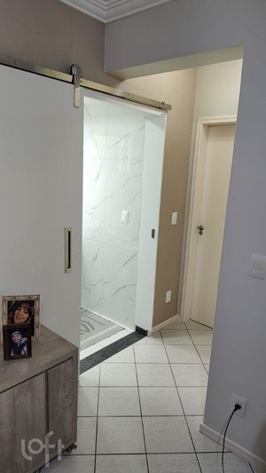 Image 21 - 692350