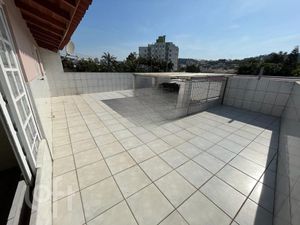 Image 32 - 692355