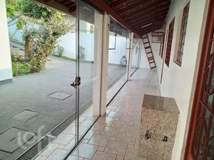 Image 6 - 692448