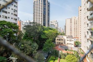 Image 7 - 692526