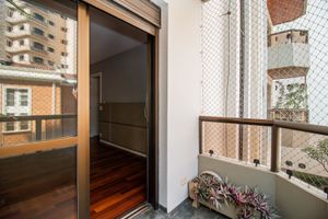 Image 37 - 692526