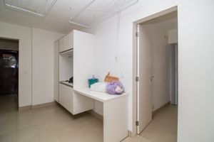 Image 48 - 692526