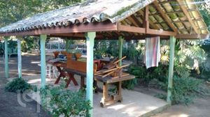 Image 10 - 692575