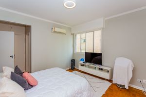 Image 34 - 692959