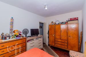 Image 32 - 692960