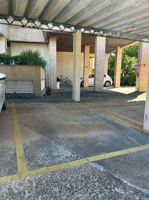 Image 30 - 693082