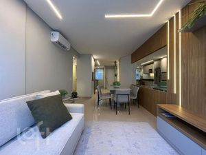 Image 1 - 693089