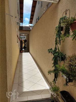Image 17 - 693235