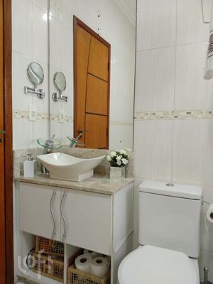 Image 37 - 693235
