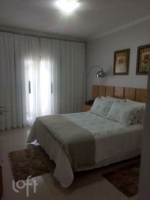 Image 19 - 693235