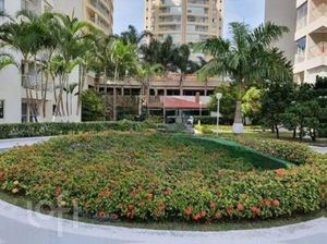 Image 16 - 693813