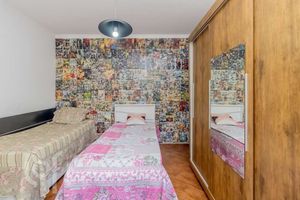 Image 15 - 693883