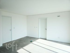 Image 19 - 694441