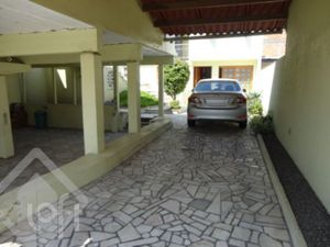 Image 23 - 694990