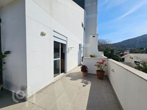 Image 21 - 695437
