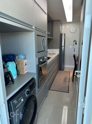 Image 3 - 695448