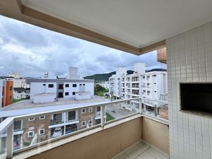 Image 7 - 695458