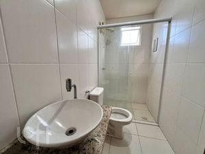 Image 19 - 695458