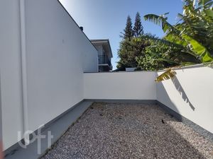 Image 11 - 695535