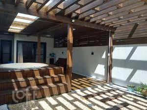 Image 1 - 695575