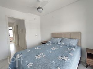 Image 22 - 695575
