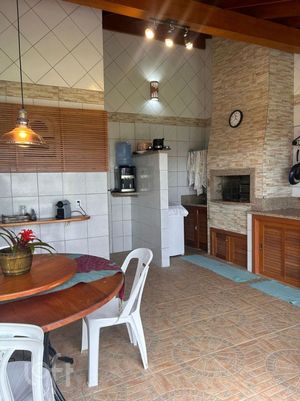 Image 9 - 695576