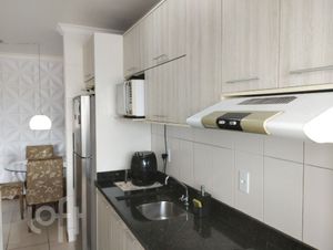 Image 14 - 695692