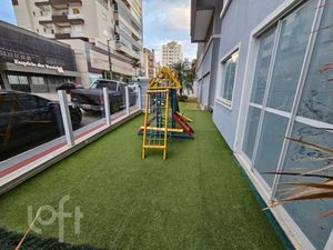 Image 30 - 695742