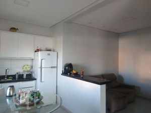 Image 10 - 695816