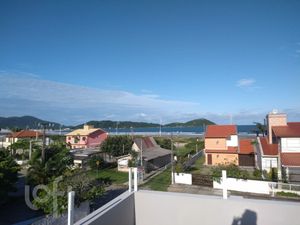 Image 1 - 695816