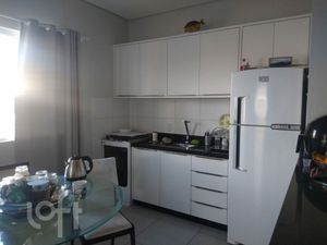 Image 9 - 695816