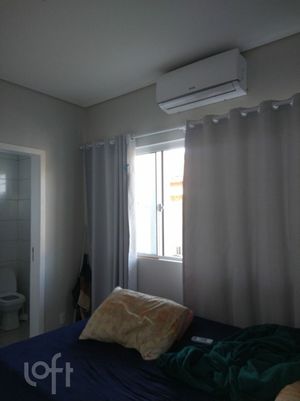 Image 3 - 695816