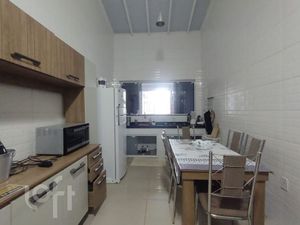 Image 9 - 695873
