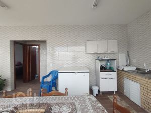 Image 26 - 695873